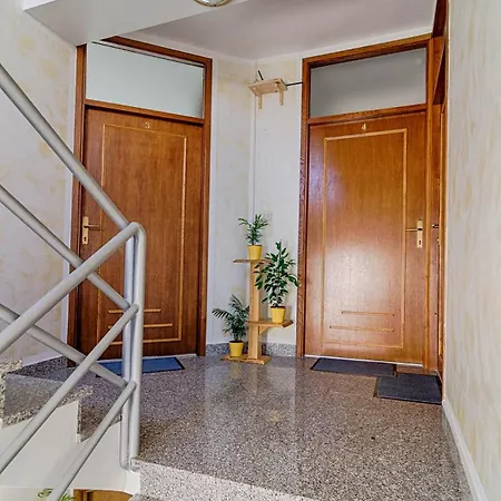 Apartament 1